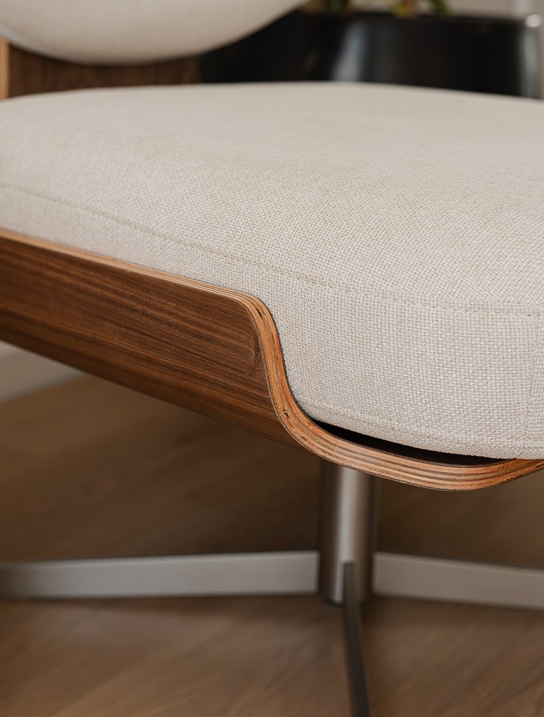 Swivel Leisure Chair