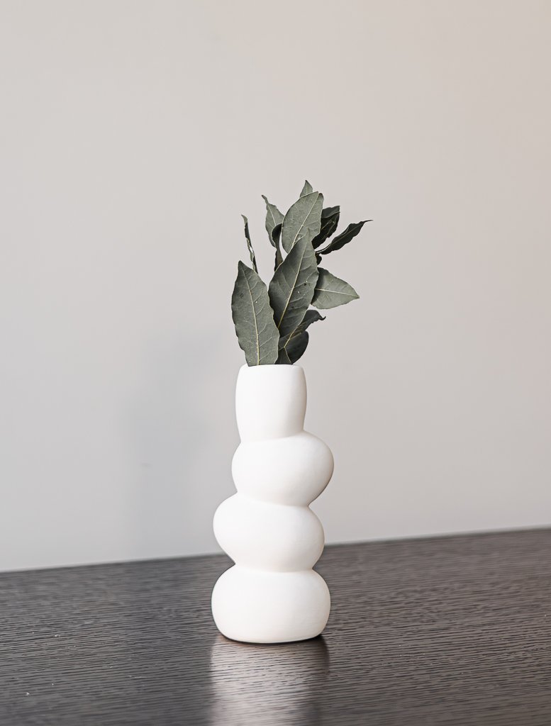 Florero Minimalista de Cerámica Blanca